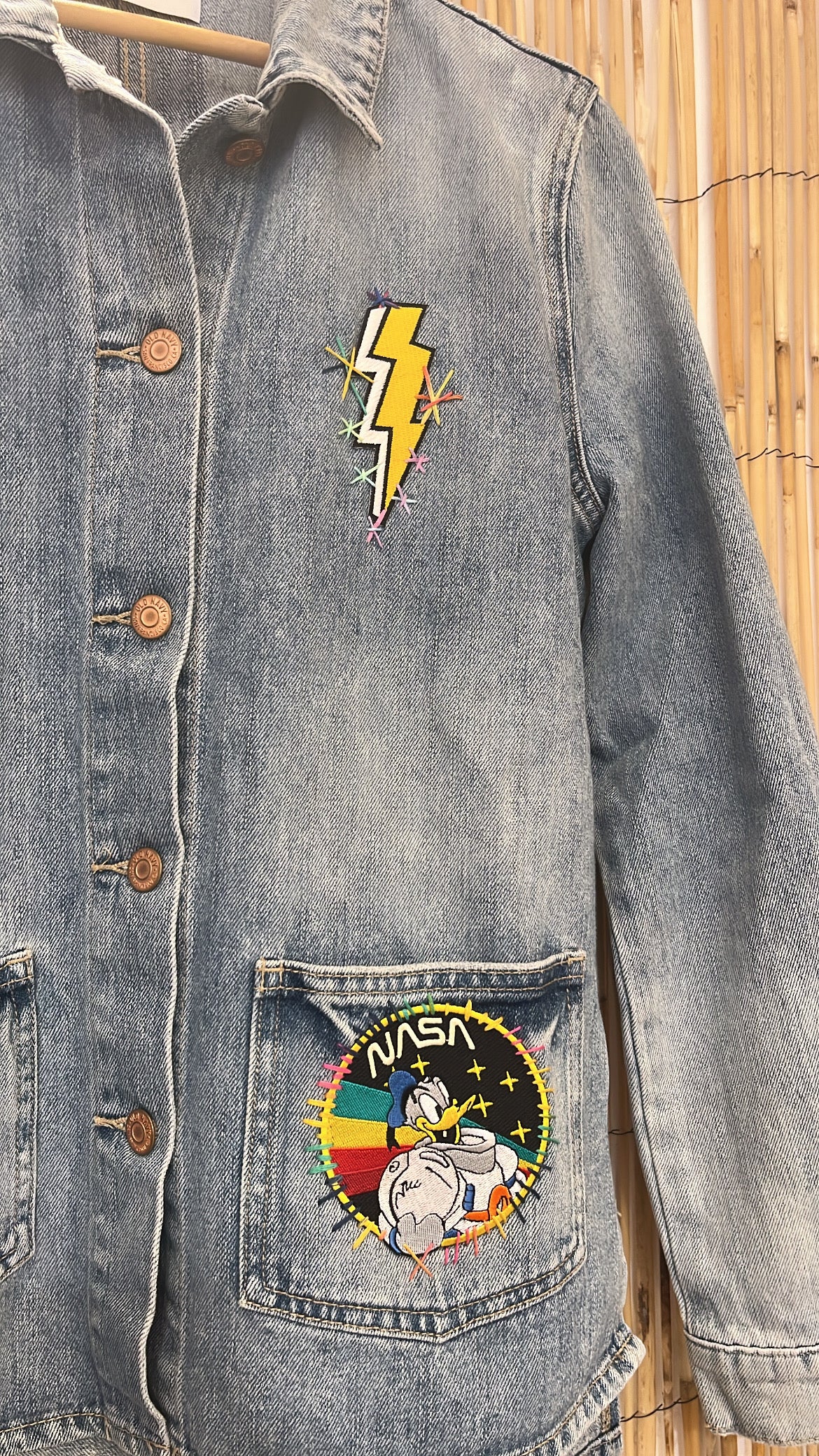 Veste en jean upcyclée