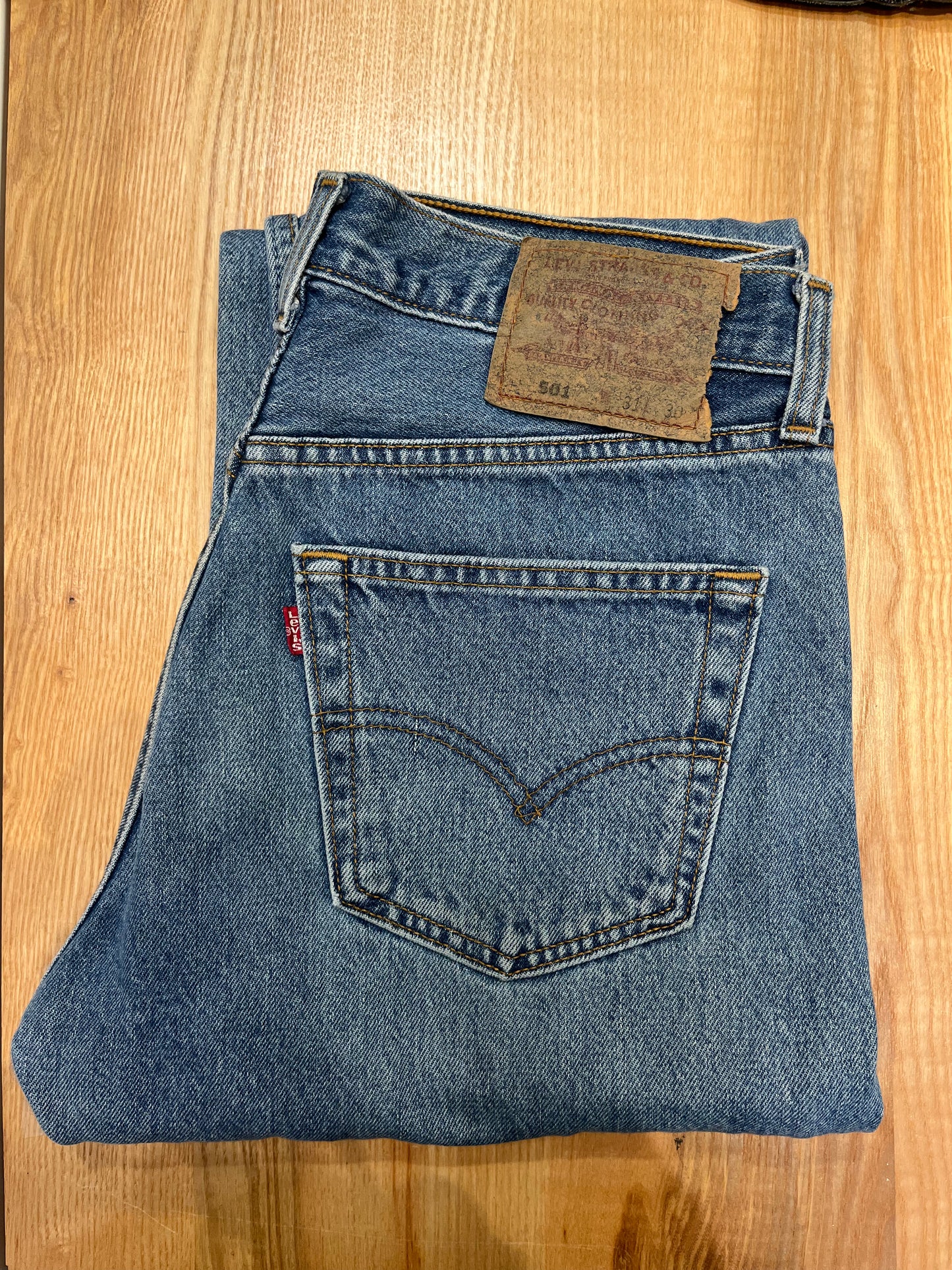 Jeans Levi's 501 W31 L30 - numéro C2