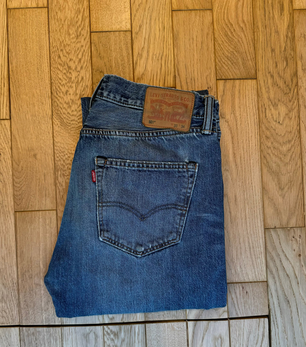 Jeans Levi's 501 W33 L34 - numéro E3