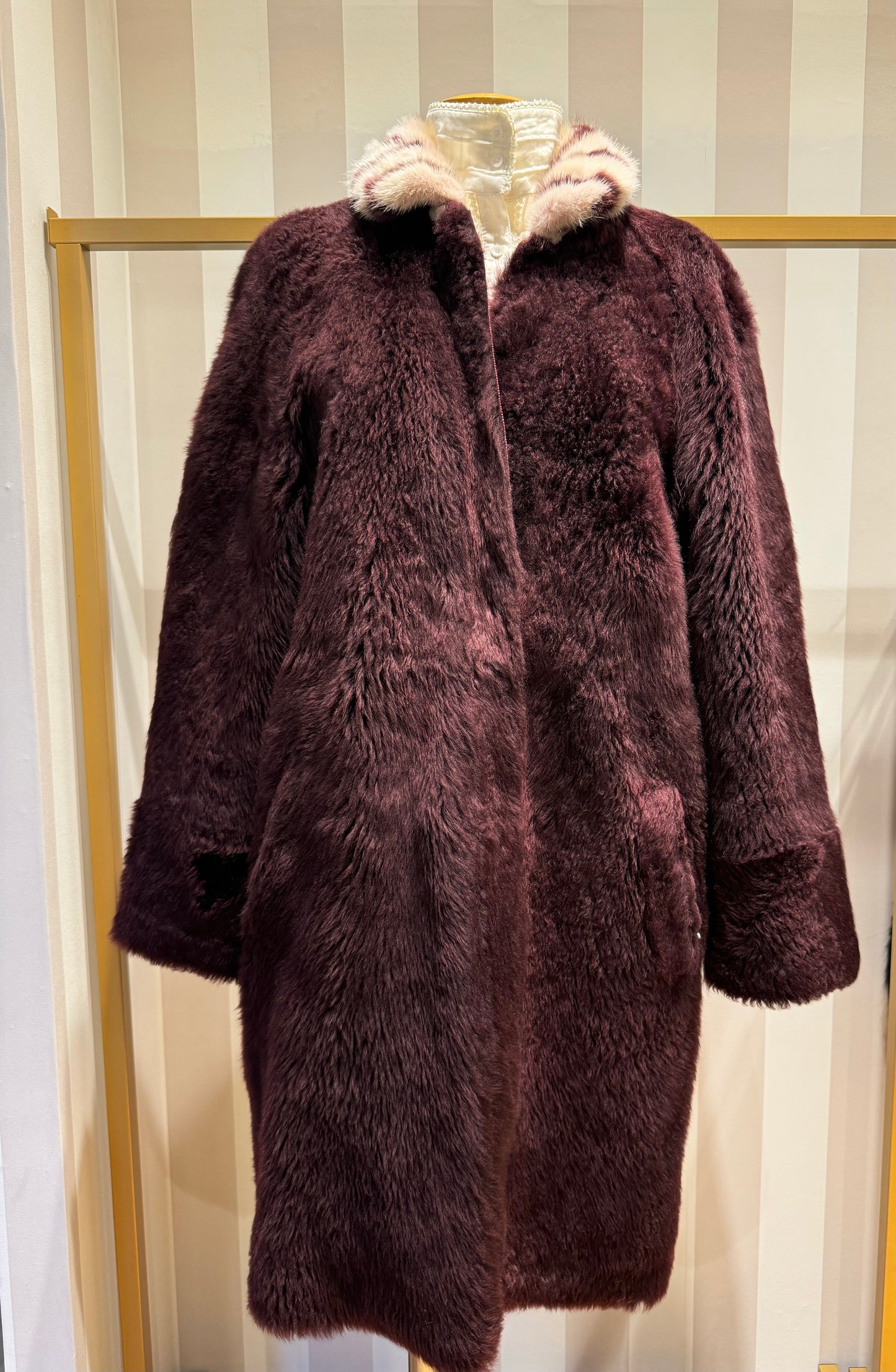 Manteau fourrure bordeaux Giambattista Valli