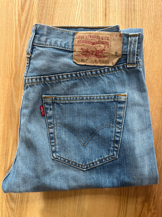 Jeans Levi's 501 W33 L32 numéro G1