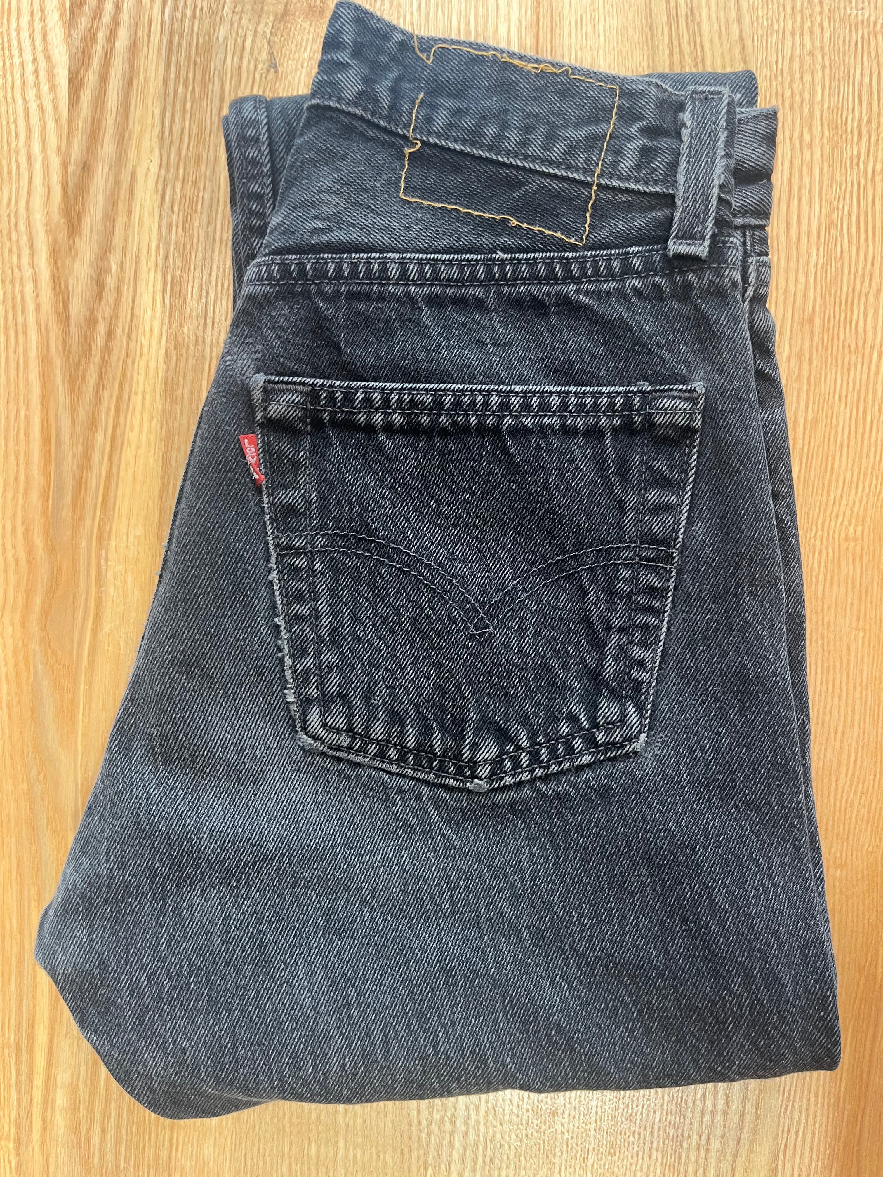 Jeans Levi's 501 W26 L34 numéro N1