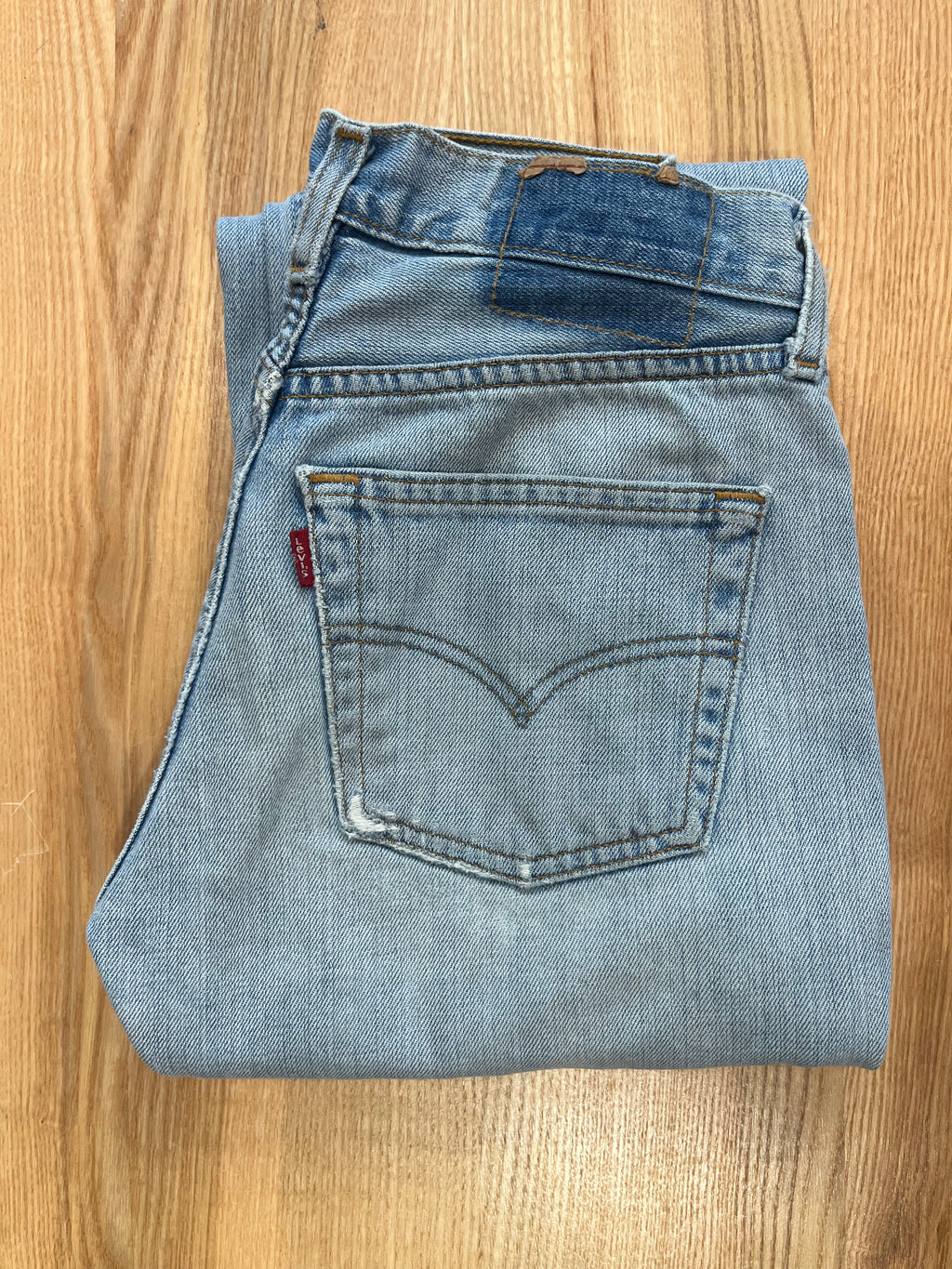 Jeans Levi's 501 W27 L30 numéro W1