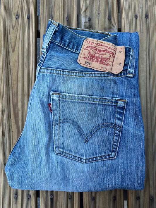 Jeans Levi's 501 W29 L32 numéro BB