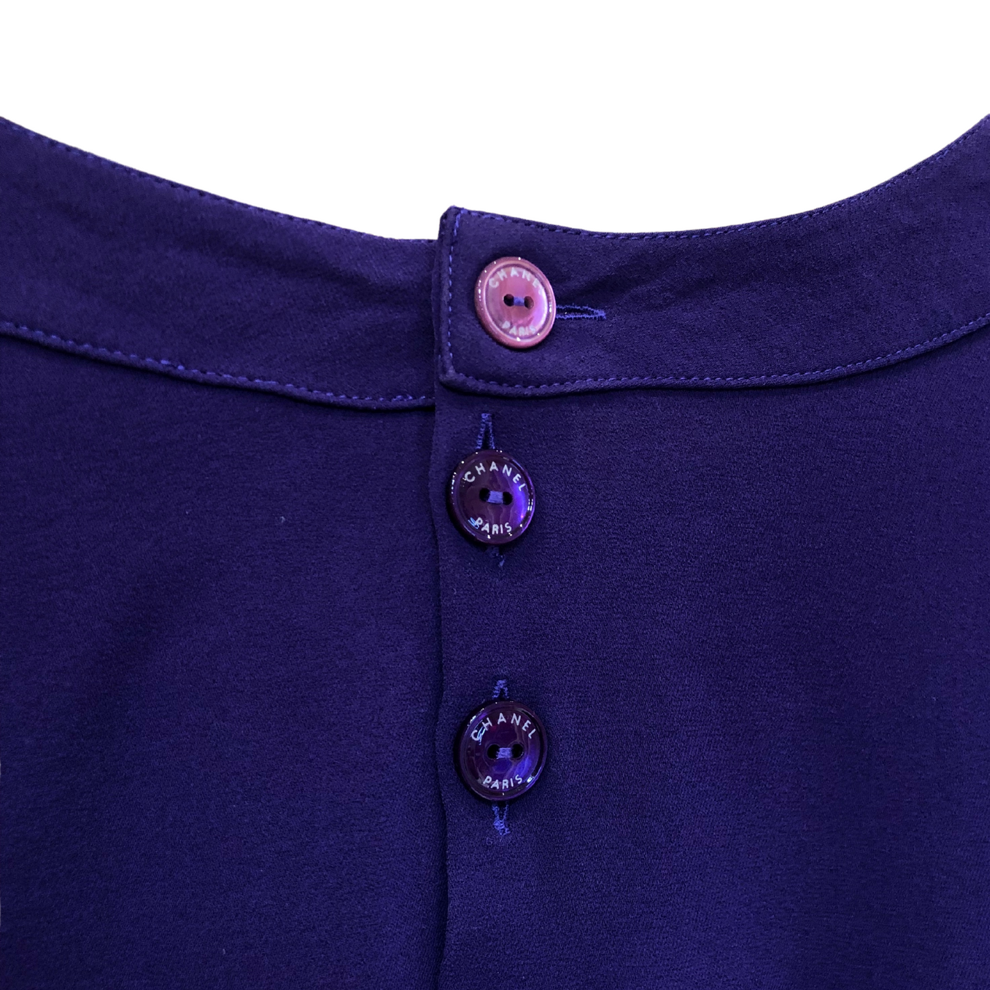 Blouse violette Chanel